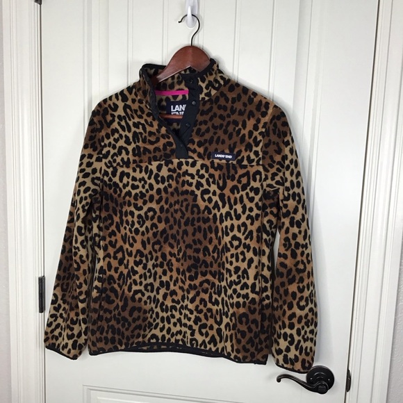 Lands’ End Leopard Print Fleece Pullover Size Small. - Picture 2 of 7